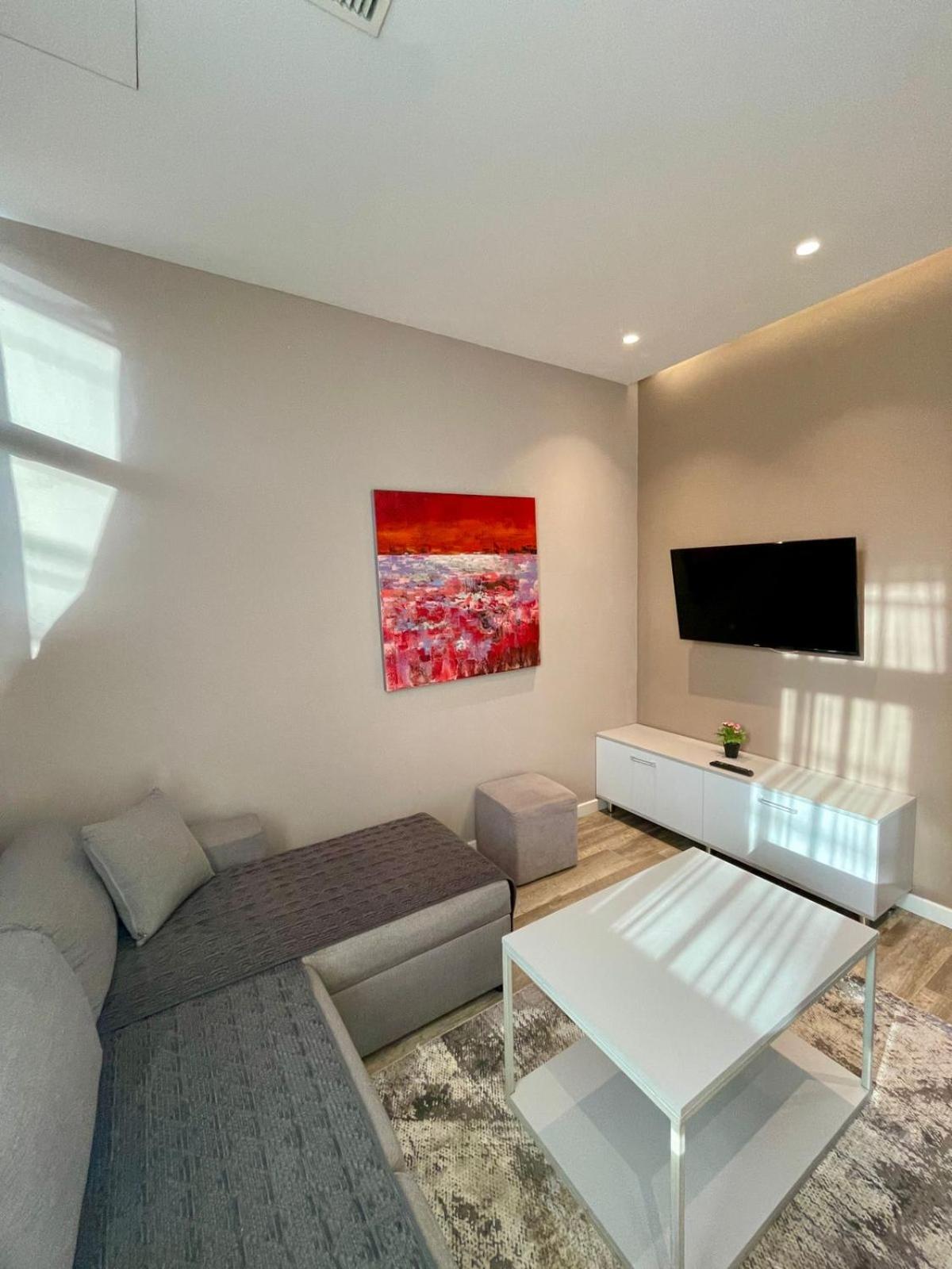 Premium City Studio & Suite Tirana Zewnętrze zdjęcie
